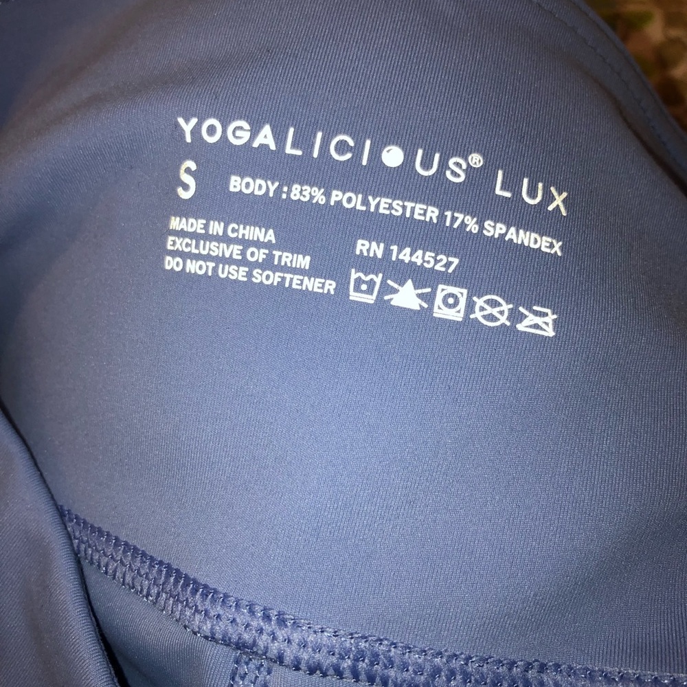 Workout Leggings: 90 degree/Yogalicious. READ!